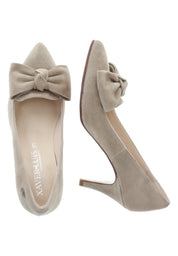 MARA - Spitze Pumps mit großer Schleife