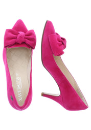MARA - Spitze Pumps mit großer Schleife