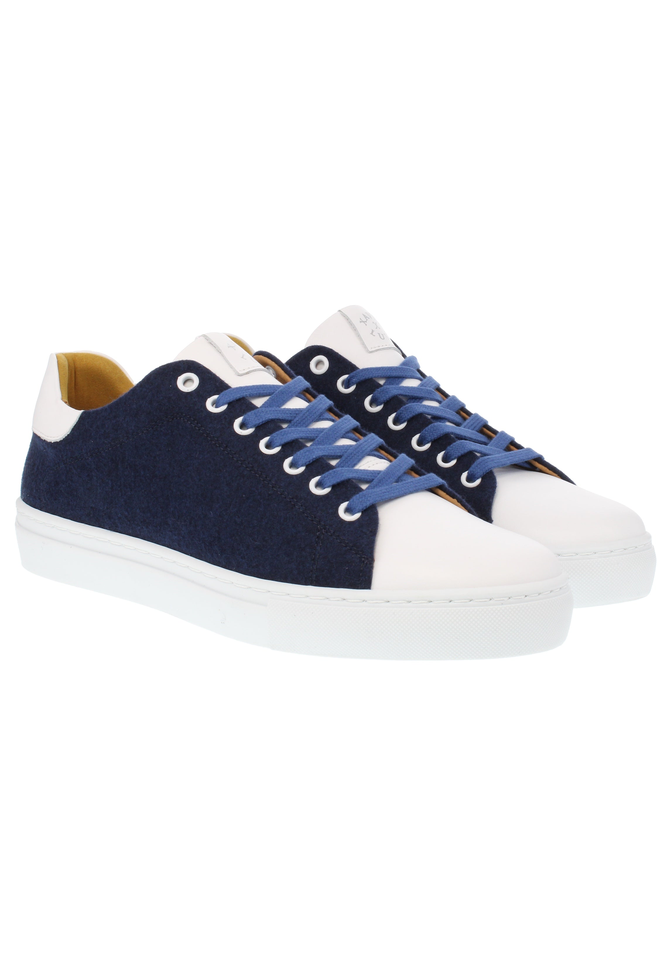 MORITZ - Sneaker aus Merinoloden und Nappa-Leder